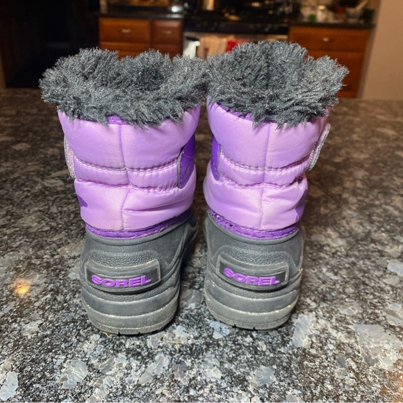 Sorel Toddler Snow Commander Insulated Snow Boots Light Purple and Black Size 5 - Picture 3 of 8